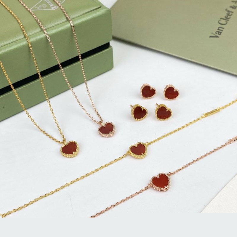 Vca Necklaces